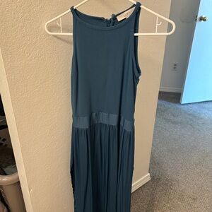 Sleeveless blue dress